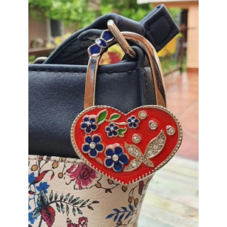 DRŽAČ ZA TAŠNU SRCE/MAŠNA VITER 