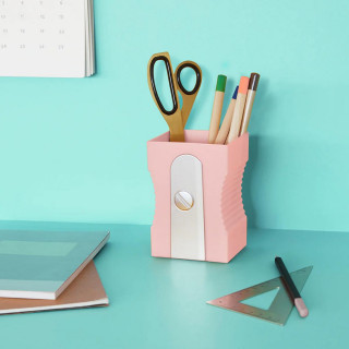 DRŽAČ ZA OLOVKE SHARPENER LIGHT PINK PLASTIKA 