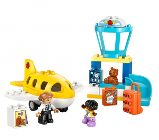 LEGO DUPLO TOWN PRVI PUT NA AERODROMU 2+ 