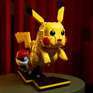 LEGO PIKACHU I POKEBALL 18+ 