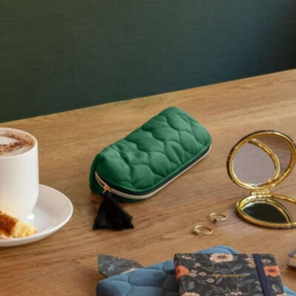 PERNICA GREEN VELVET HIGHLAND DAYS MR19569 