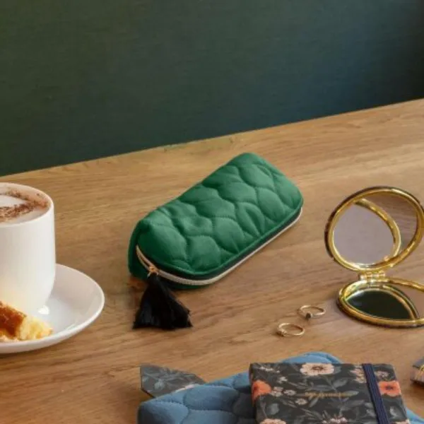 PERNICA GREEN VELVET HIGHLAND DAYS MR19569 