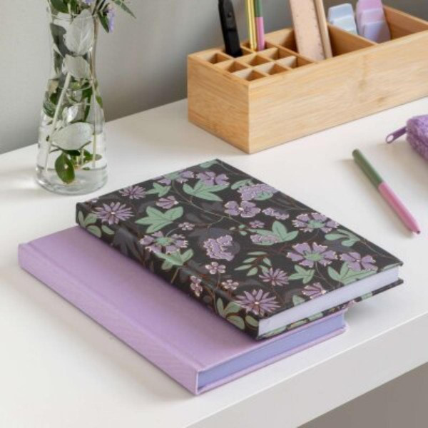 SVESKA A5 PLAIN FLOWERS GOLDEN JAZMIN MR8305 
