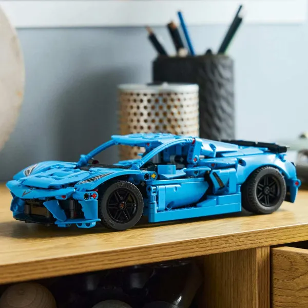 LEGO TECHNIC CHEVROLET CORVETTE STINGRAY BLUE 9+ 