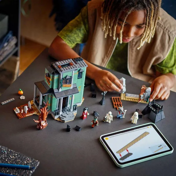 LEGO UKLETA KUĆA 
