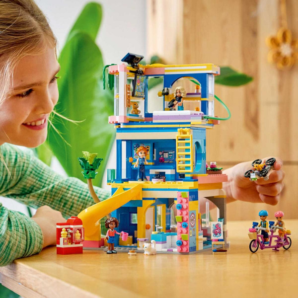 LEGO HEARTLAKE CITY KUĆA PRIJATELJA 