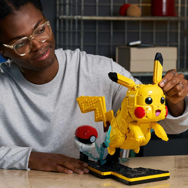 LEGO PIKACHU I POKEBALL 18+ 