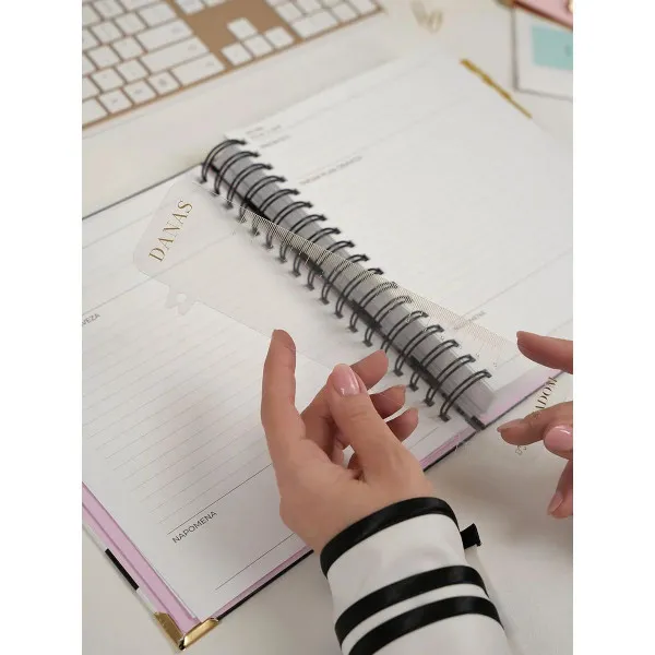 PLANER ROZE BIJELI MODA I TAKO TO 