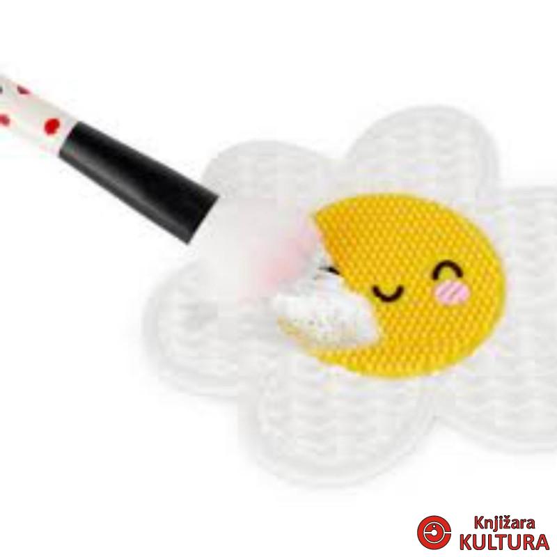 PODLOGA ZA ČIŠĆENJE ČETKICA ZA SMINKU  - DAISY 